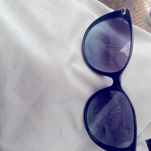 Tiffany&Co…Sunglasses